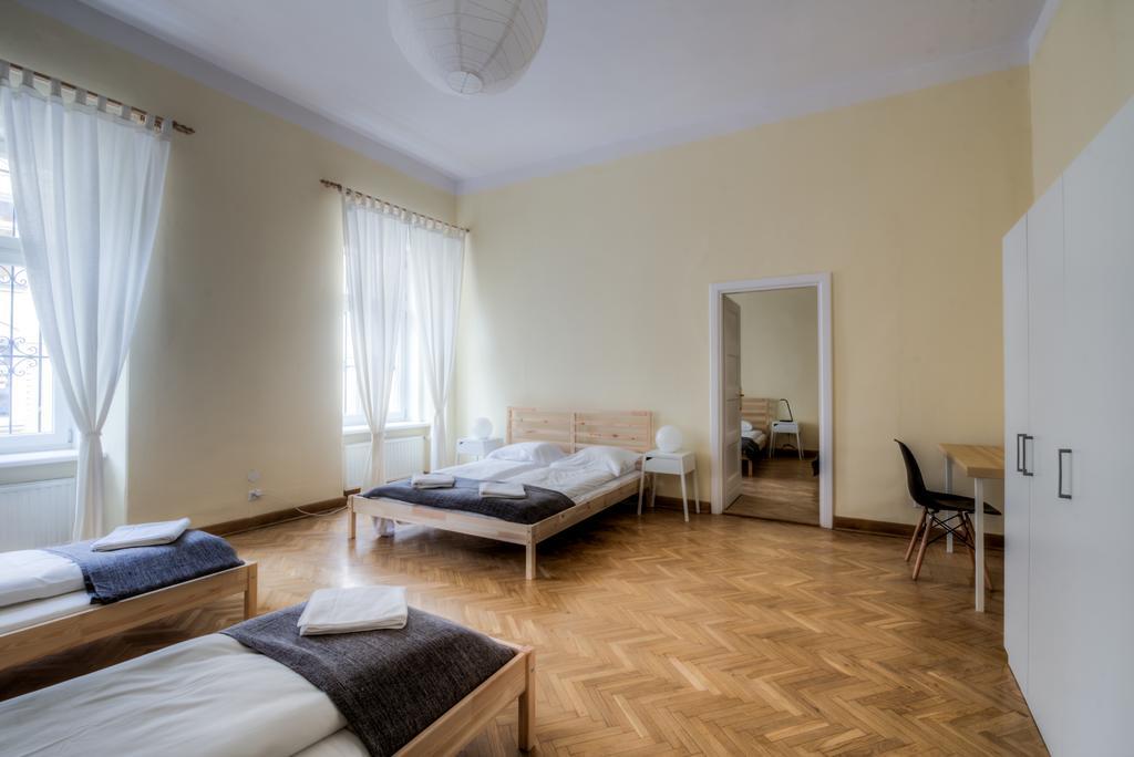 Michalowskiego 11 Краків Екстер'єр фото